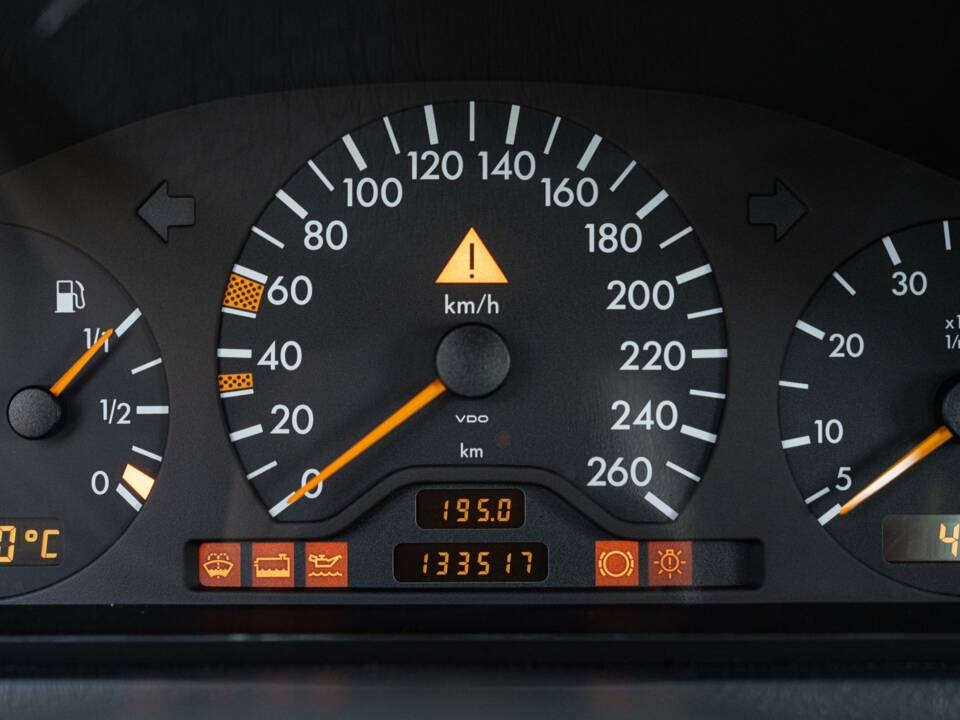 Bild 40/50 von Mercedes-Benz C 200 Kompressor (1996)
