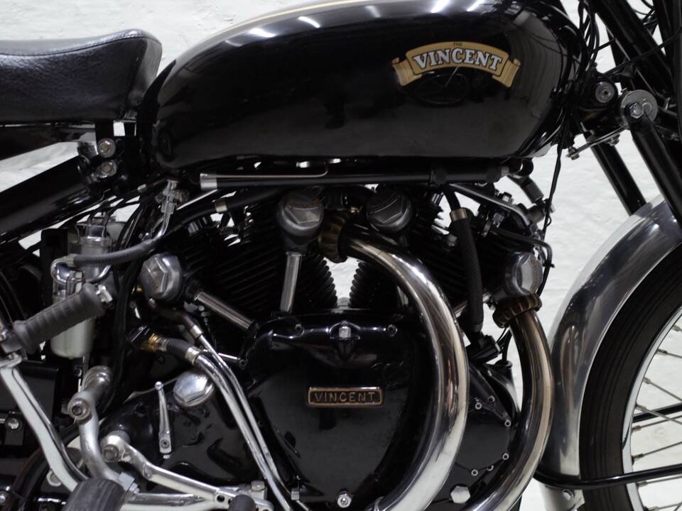 Immagine 2/36 di Vincent Black Shadow C (1951)