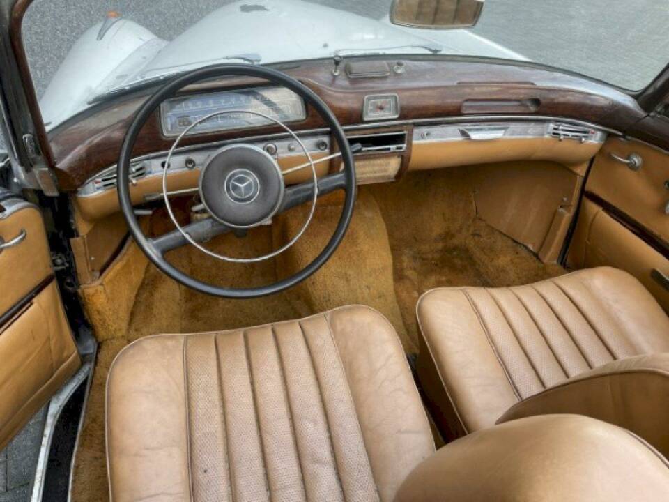 Bild 18/36 von Mercedes-Benz 220 SE Cabriolet (1960)