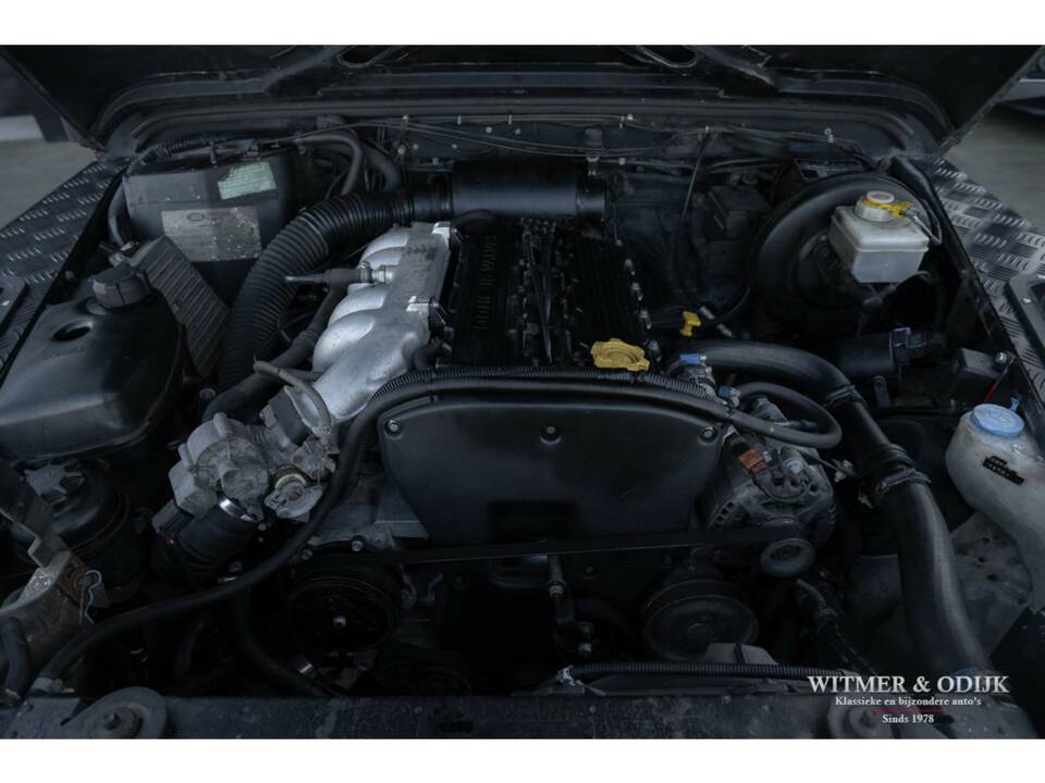 Bild 22/23 von Land Rover Defender 90 (1996)