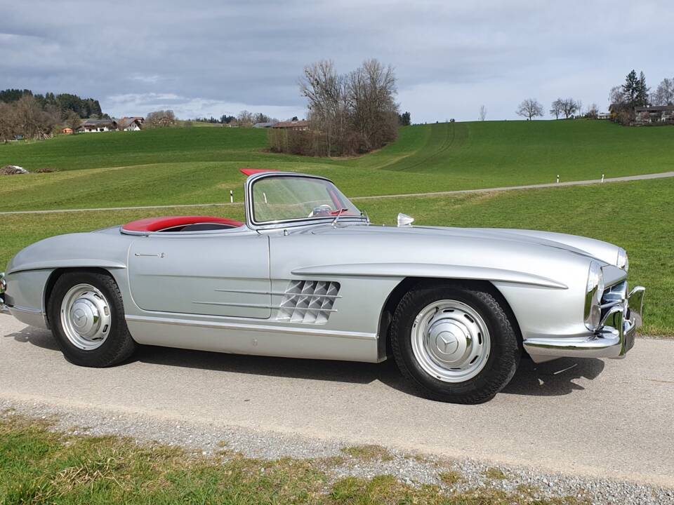 Image 13/37 of Mercedes-Benz 300 SL Roadster (1958)