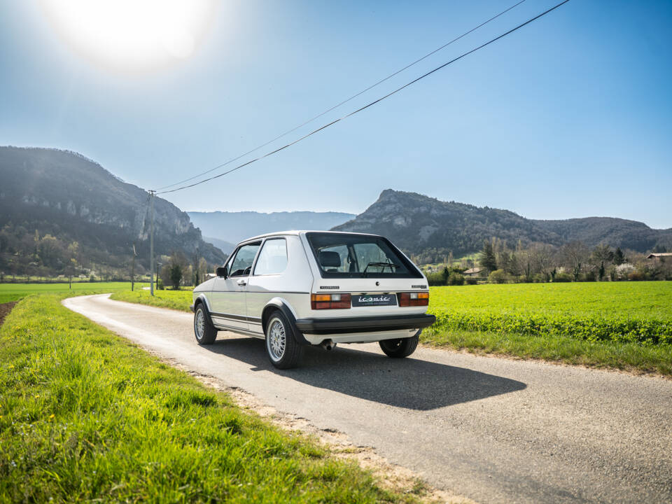 Afbeelding 3/58 van Volkswagen Golf I GTI 1.6 (1982)