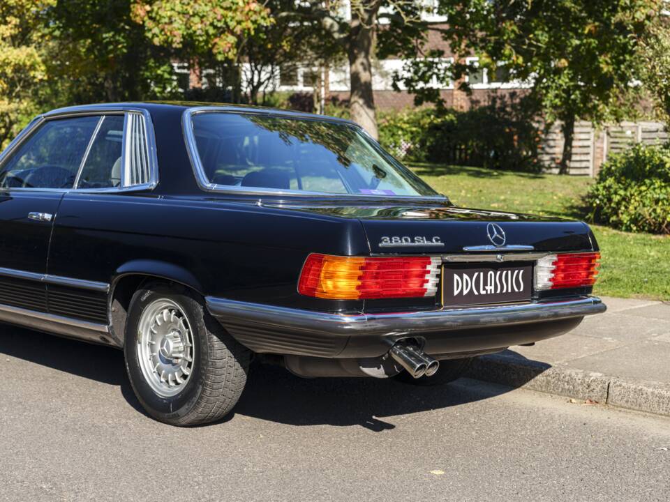 Image 12/26 of Mercedes-Benz 380 SLC (1981)
