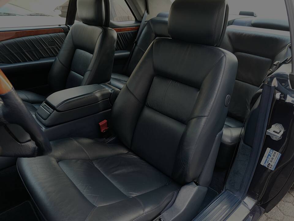 Image 27/70 de Mercedes-Benz CL 500 (1997)