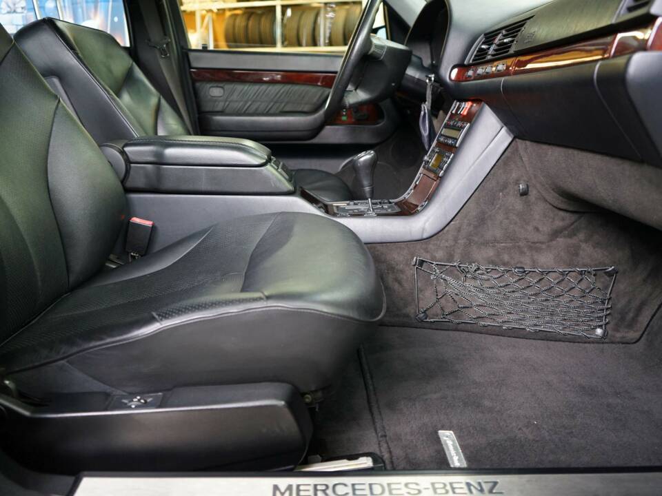 Bild 19/36 von Mercedes-Benz S 500 (1996)