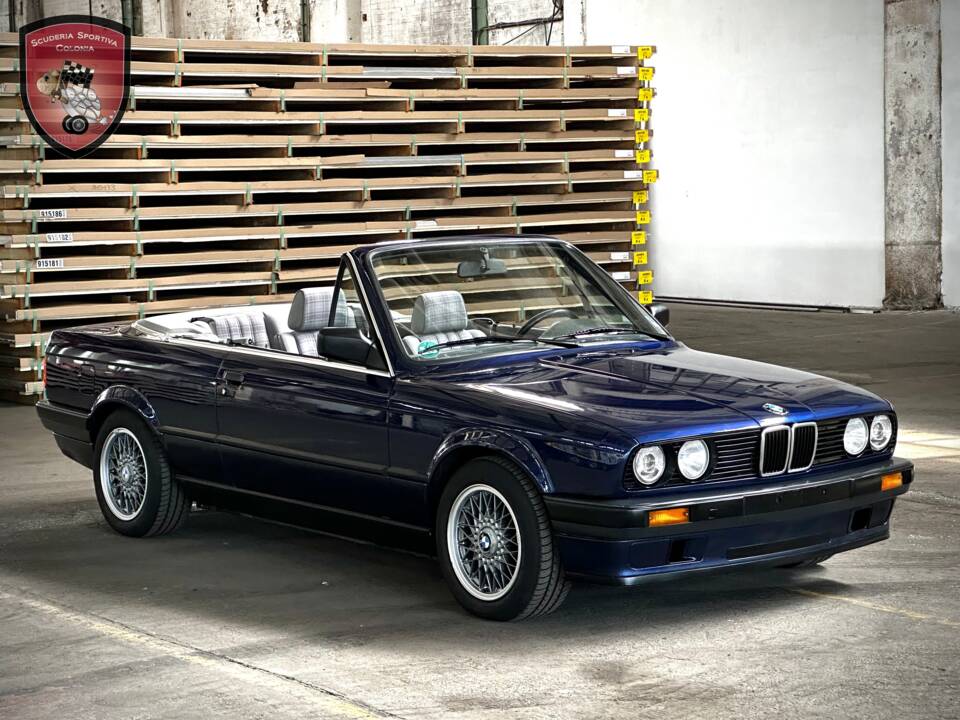 Bild 81/86 von BMW 318i (1994)