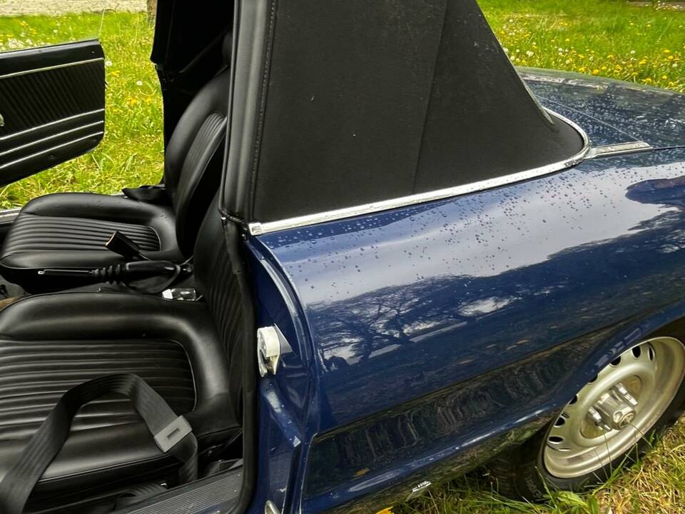 Immagine 5/14 di Alfa Romeo Spider 1300 Junior (1972)