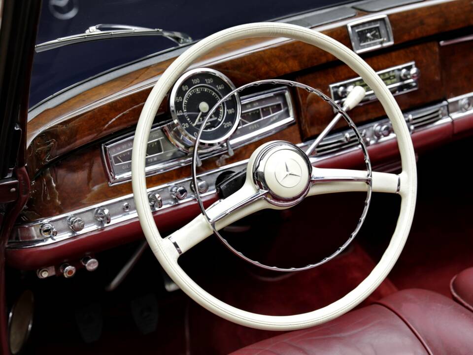 Image 15/23 of Mercedes-Benz 300 Sc Roadster (1956)