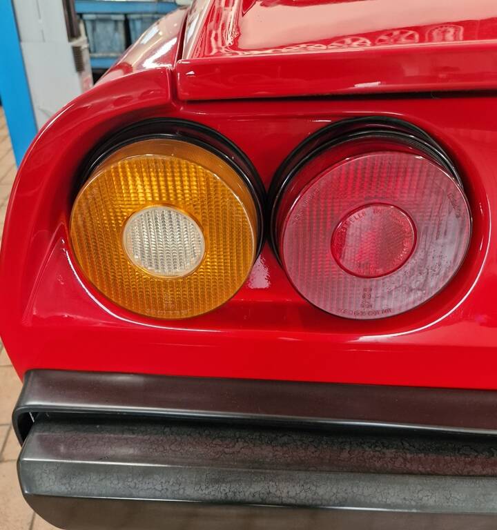 Image 35/82 of Ferrari 308 GTS Quattrovalvole (1983)