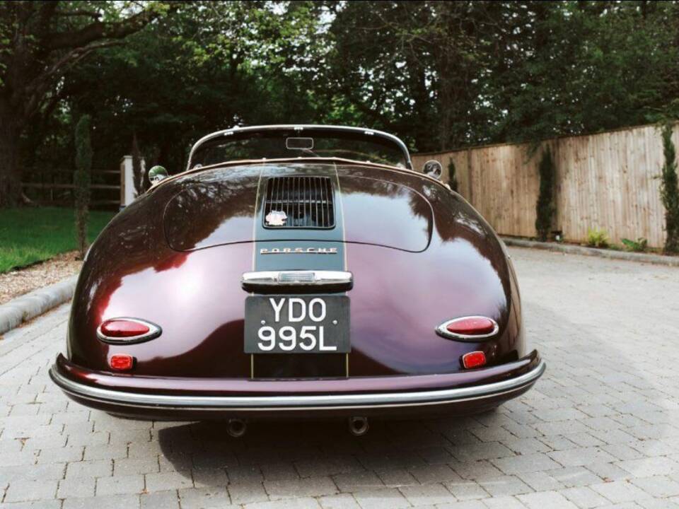 Image 4/15 of Intermeccanica Speedster (1973)