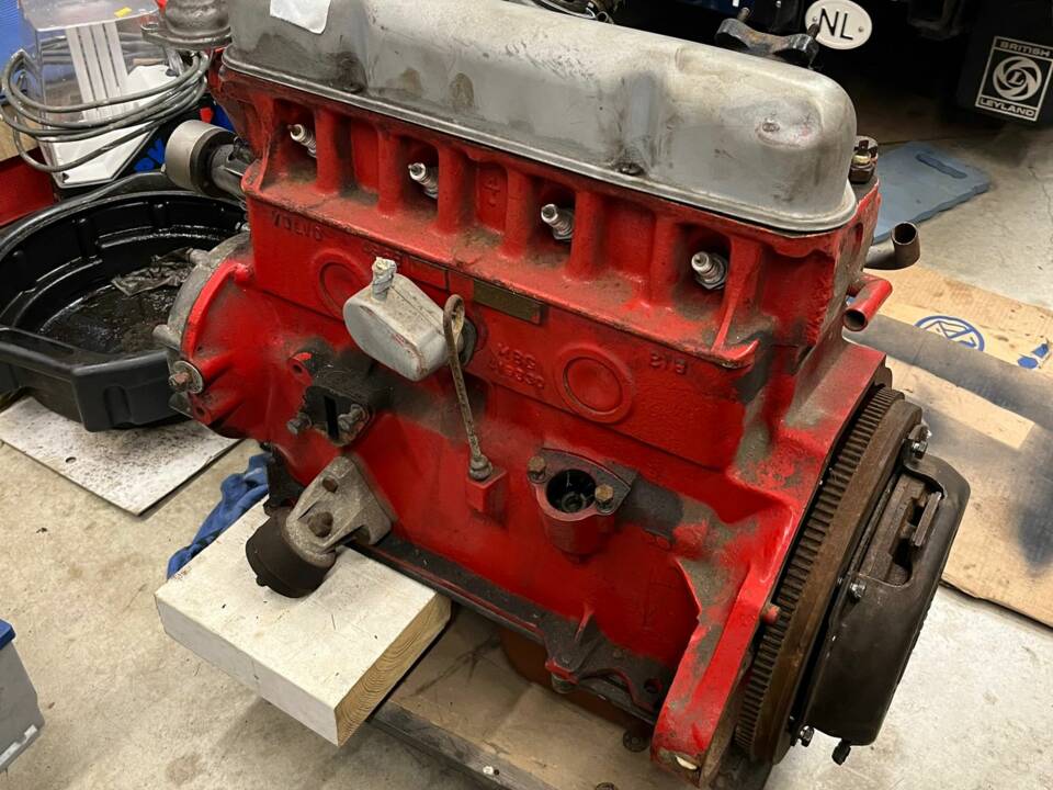 Image 9/9 of Volvo P 144 (1968)