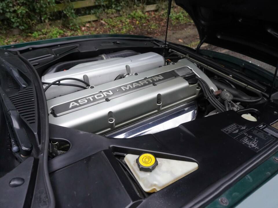 Afbeelding 18/19 van Aston Martin DB 7 (1998)