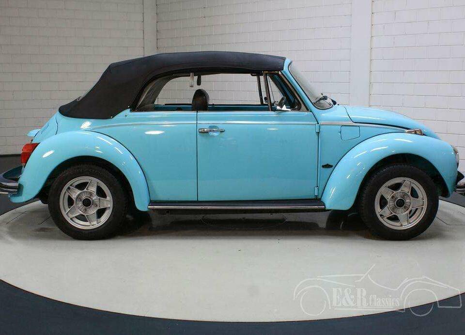 Image 15/19 of Volkswagen Beetle 1600 (1973)