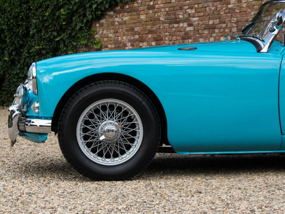 Image 47/50 of MG MGA 1600 (1958)