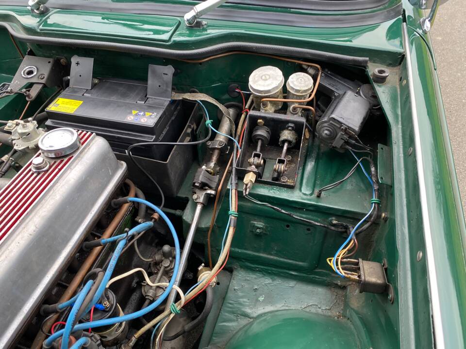 Image 50/66 of Triumph TR 4 (1964)