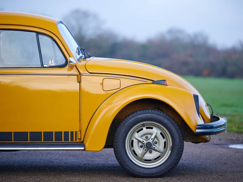 Image 8/45 of Volkswagen Käfer 1200 Jeans (1974)
