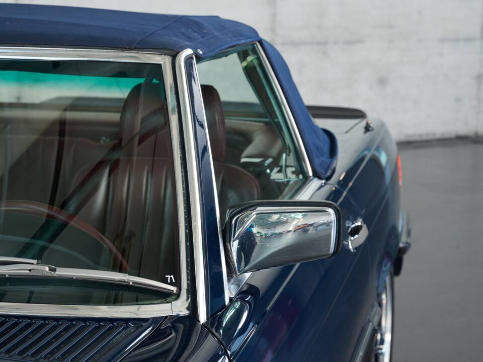Image 18/50 de Mercedes-Benz 420 SL (1988)