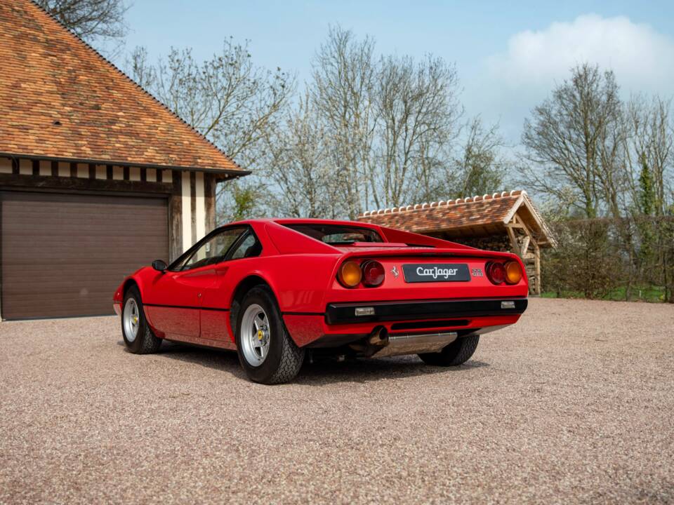 Image 2/42 of Ferrari 308 GTB (1976)