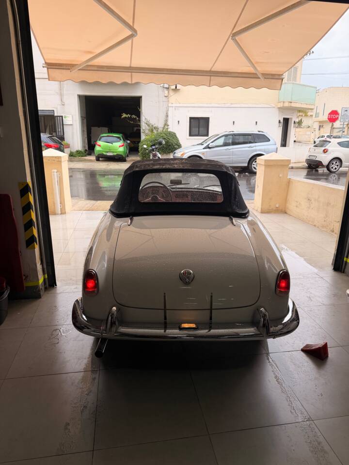 Image 60/72 of Alfa Romeo Giulietta Spider (1957)