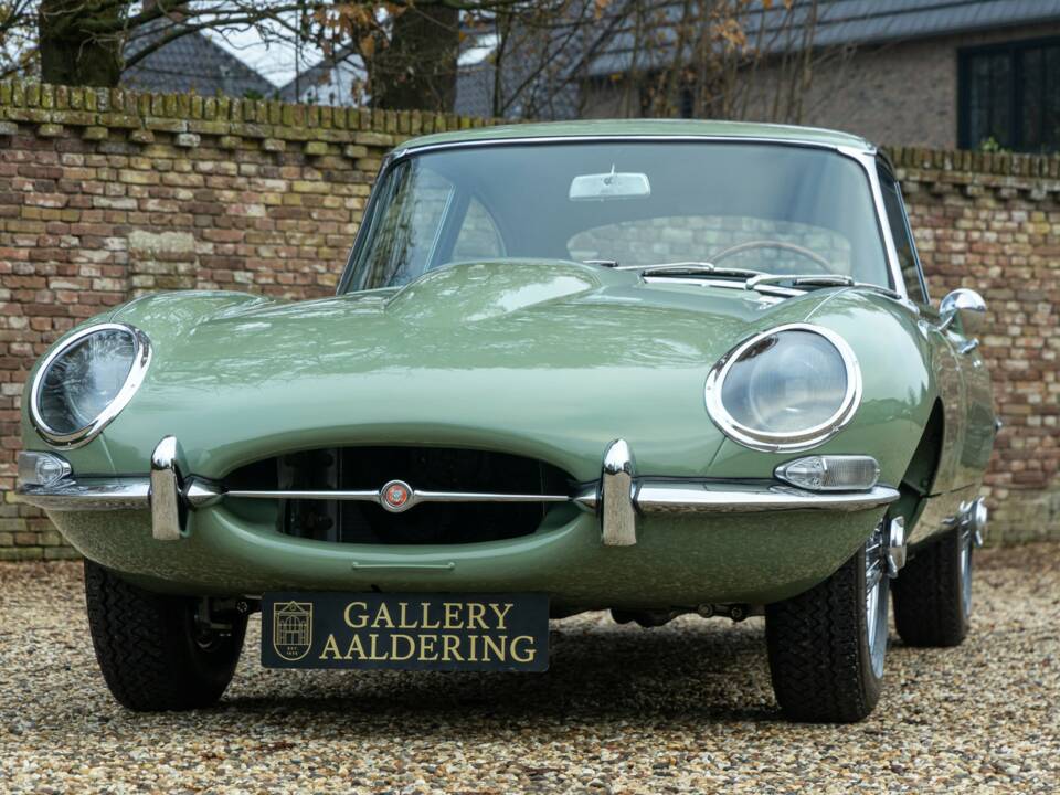 Afbeelding 19/50 van Jaguar E-Type 4.2 (1967)