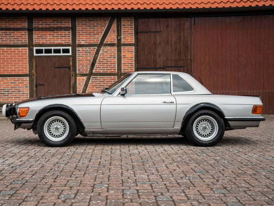 Image 12/68 of Mercedes-Benz 500 SL (1984)