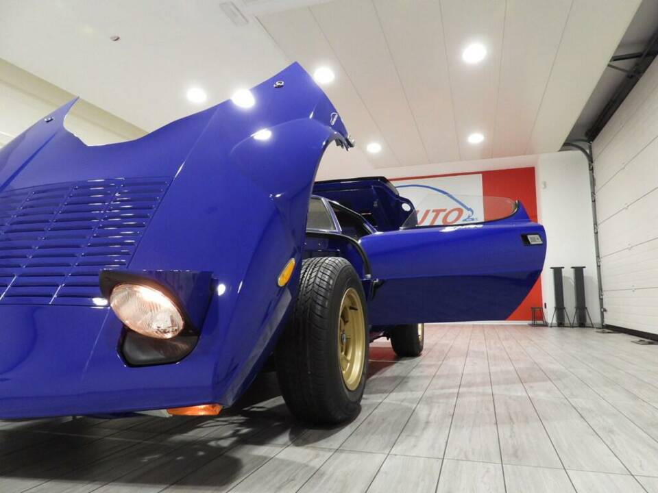 Image 12/14 of Lancia Stratos HF Stradale (1976)