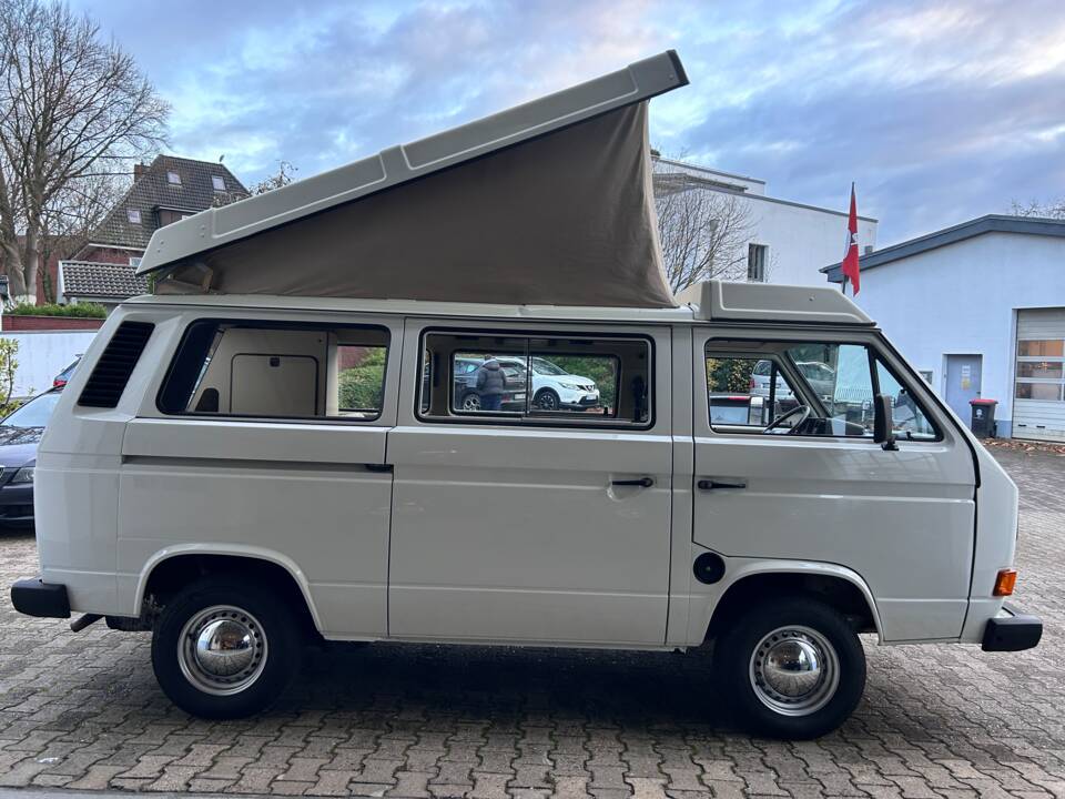 Image 11/34 de Volkswagen T3 Multivan 1.6 TD (1990)