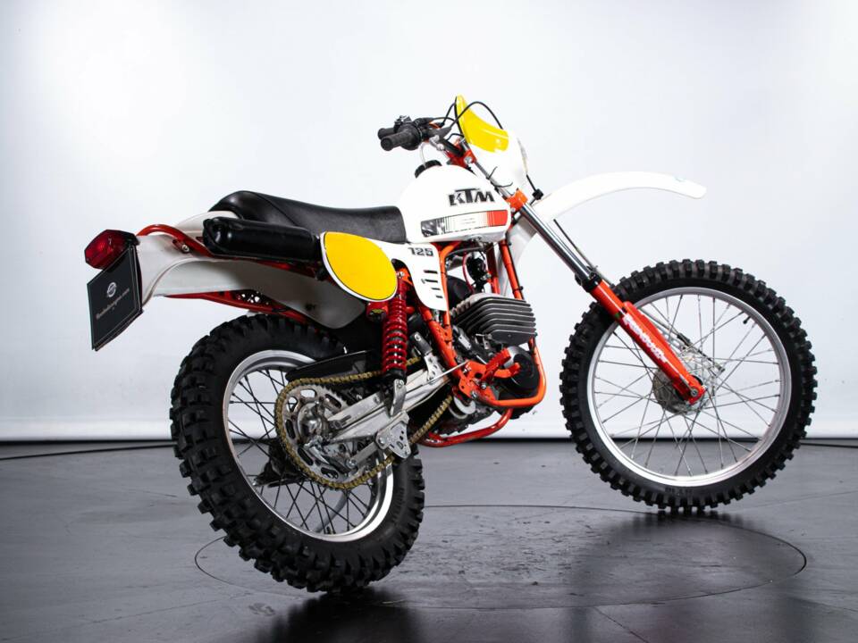 Immagine 4/50 di KTM DUMMY (1980)