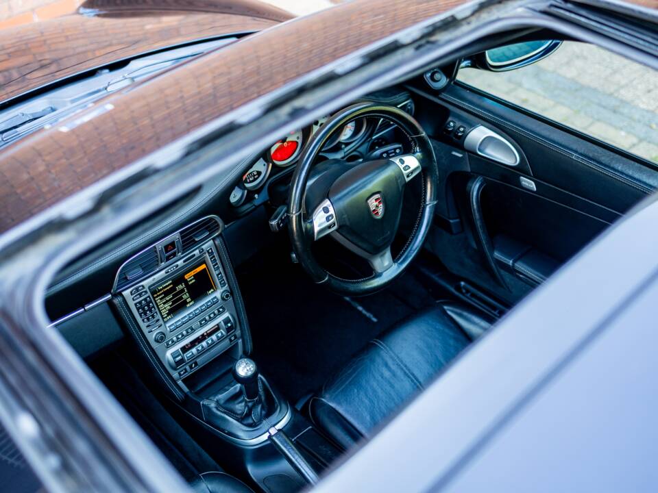 Bild 30/41 von Porsche 911 Carrera S (2007)