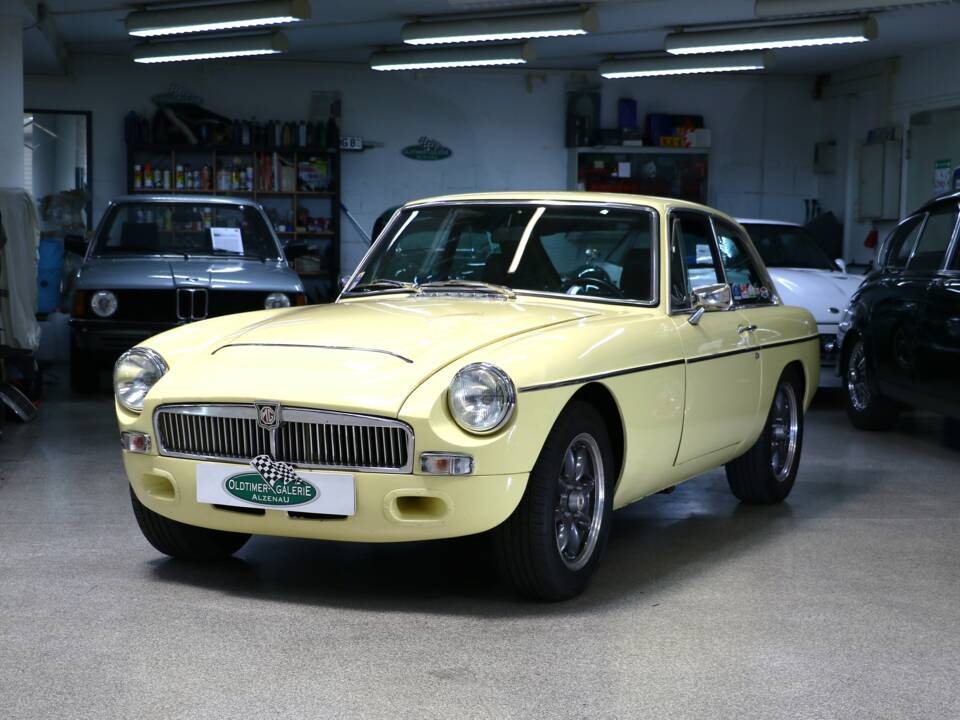 Bild 2/34 von MG MGB GT (1966)
