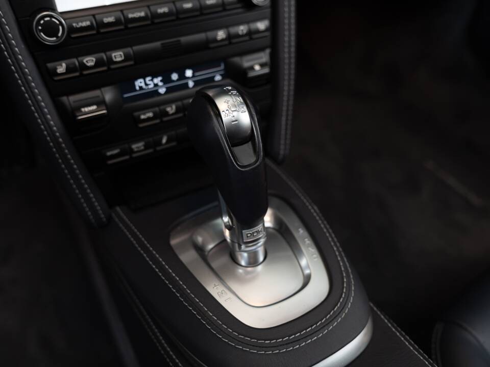 Image 31/40 of Porsche 911 Carrera 4 (2009)