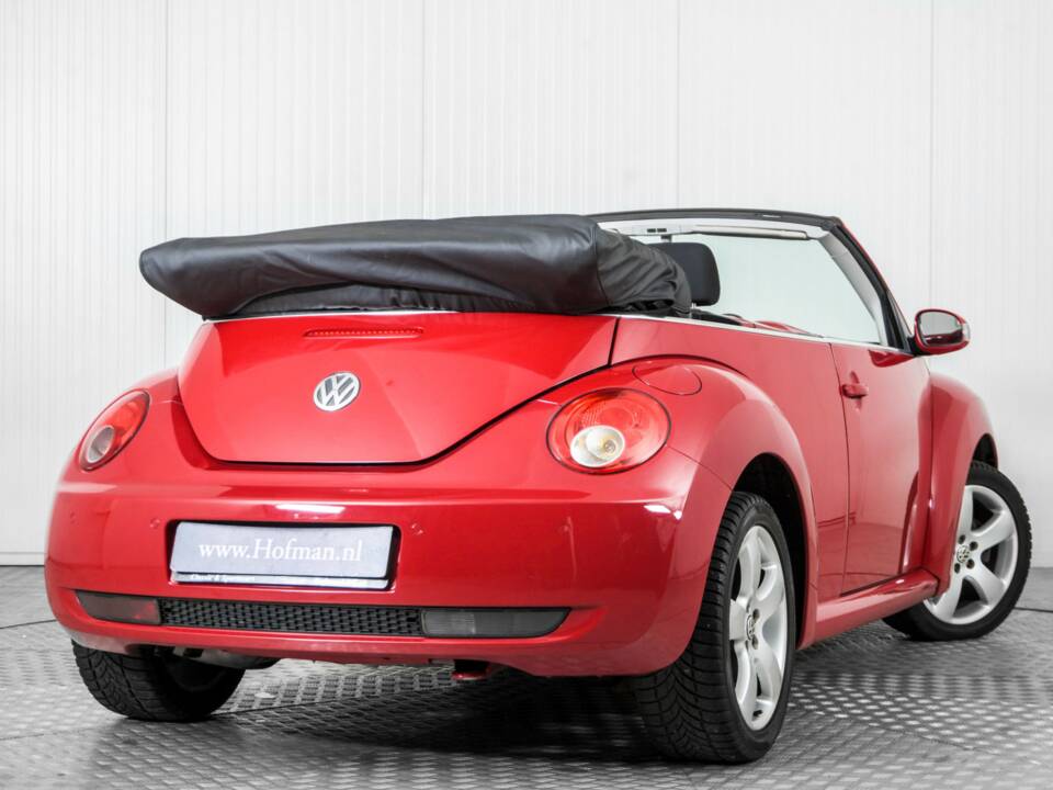 Image 43/50 de Volkswagen New Beetle 2.0 (2006)