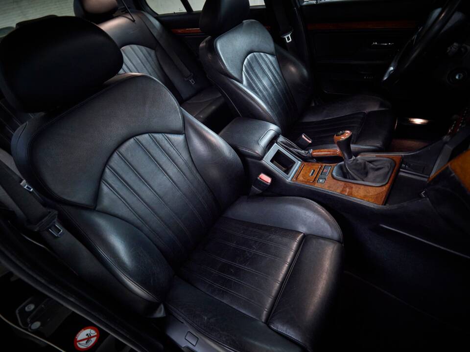 Image 55/99 of BMW M5 (2000)