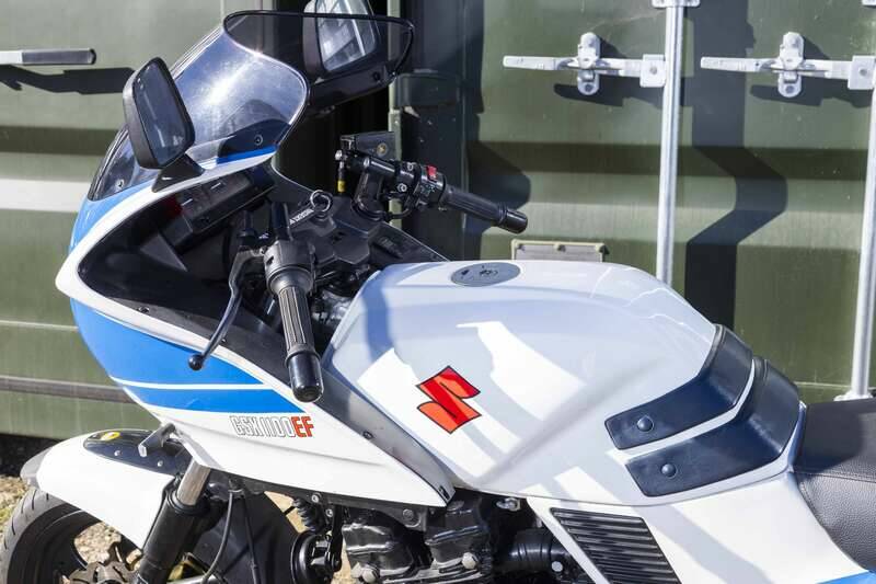 Bild 22/38 von Suzuki GSX 1100 EF (1985)