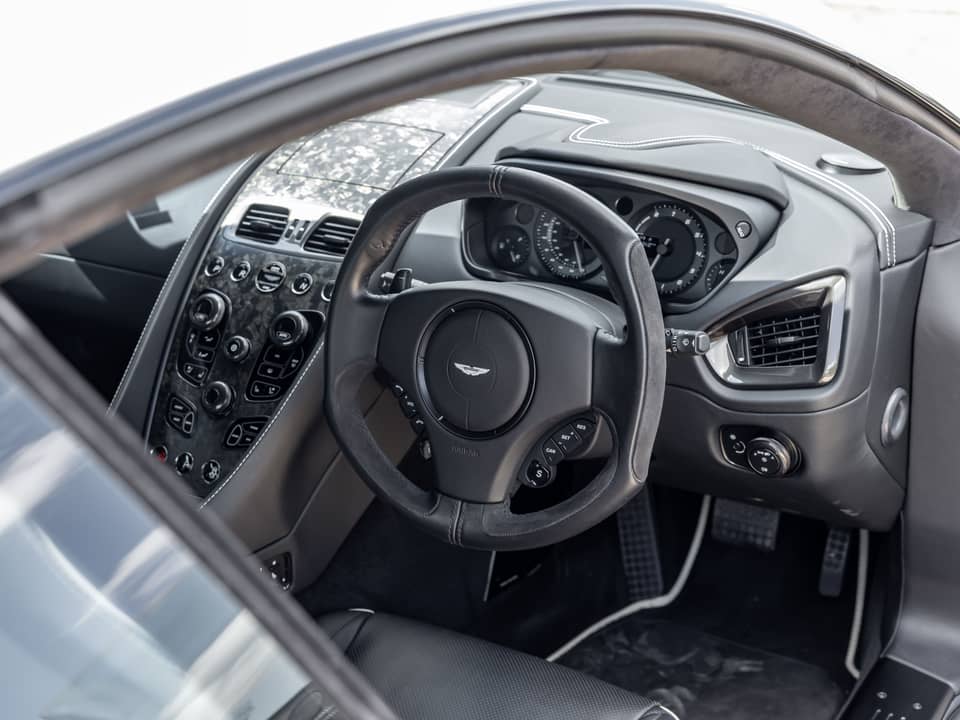 Image 32/57 of Aston Martin Vanquish S (2018)