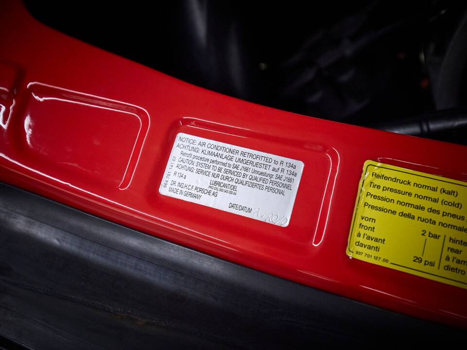 Immagine 88/96 di Porsche 911 Speedster 3.2 (1989)