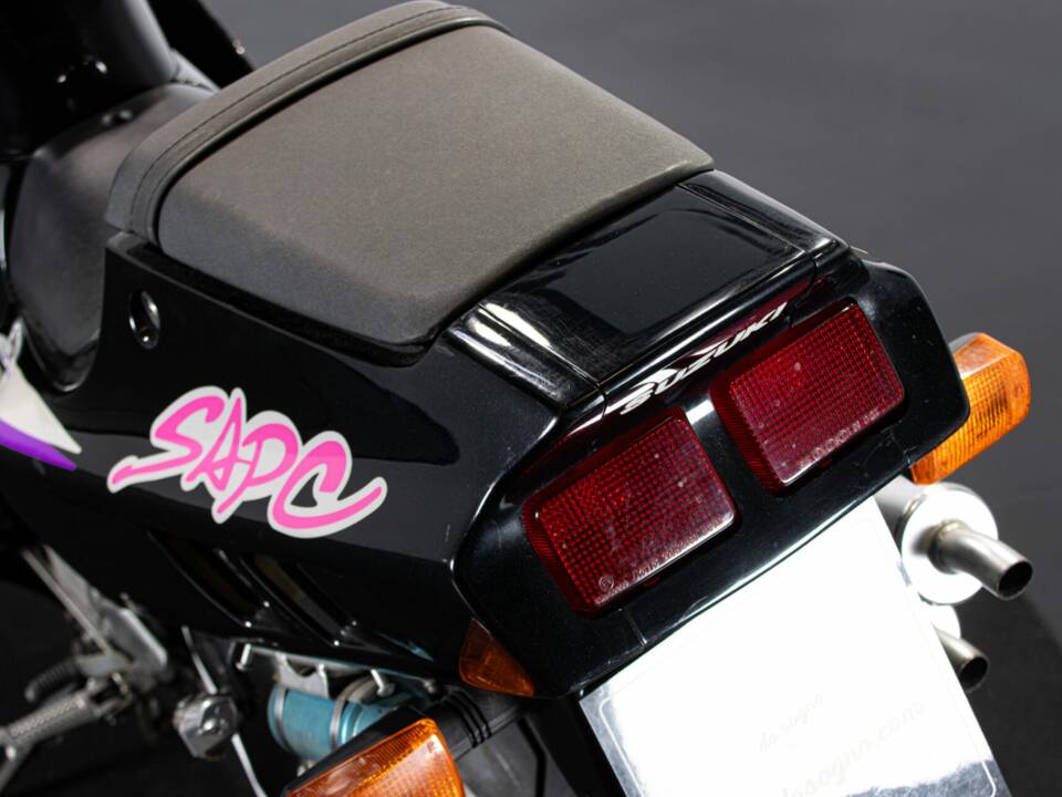 Afbeelding 45/45 van Suzuki RGV 250 Gamma (1992)