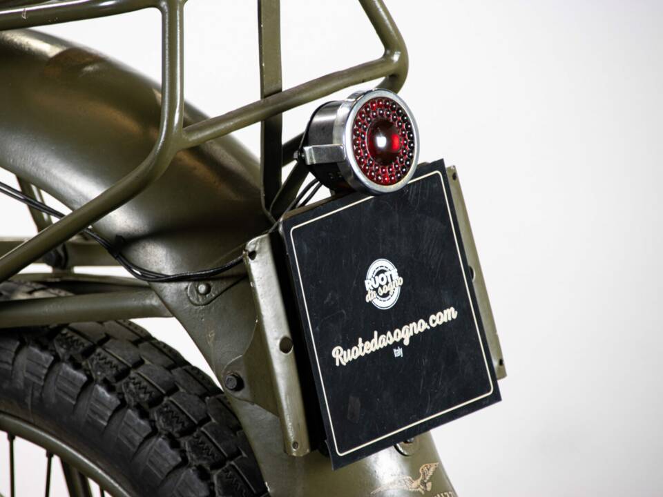 Bild 13/50 von Moto Guzzi DUMMY (1943)