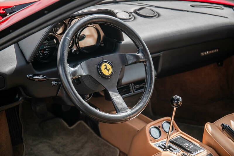 Image 8/50 of Ferrari 208 GTB Turbo (1985)