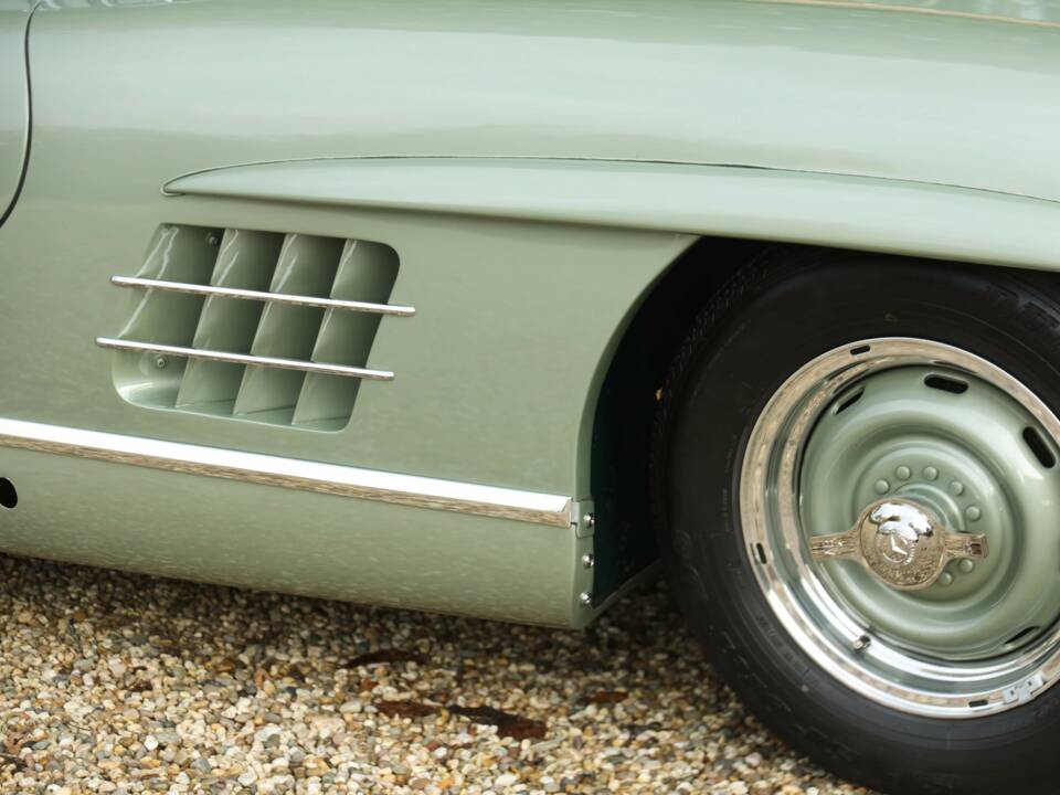 Image 44/50 of Mercedes-Benz 300 SL &quot;Gullwing&quot; (1955)