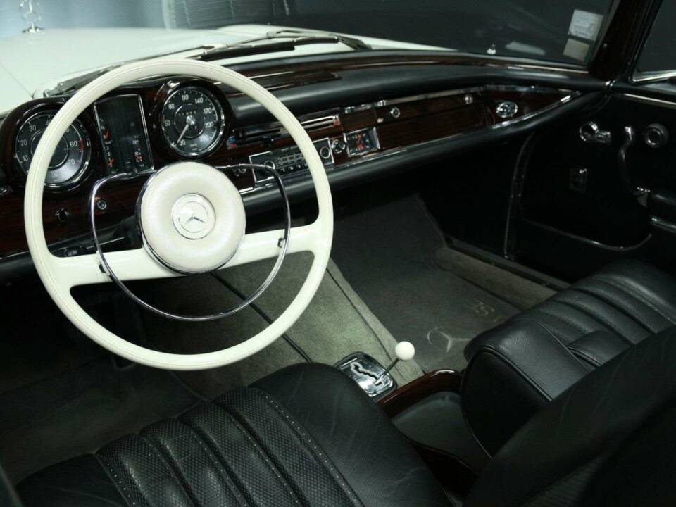 Bild 13/30 von Mercedes-Benz 250 SE (1966)