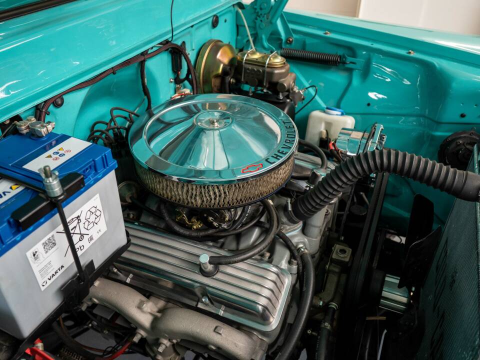 Image 23/38 of Chevrolet Apache Stepside (1958)
