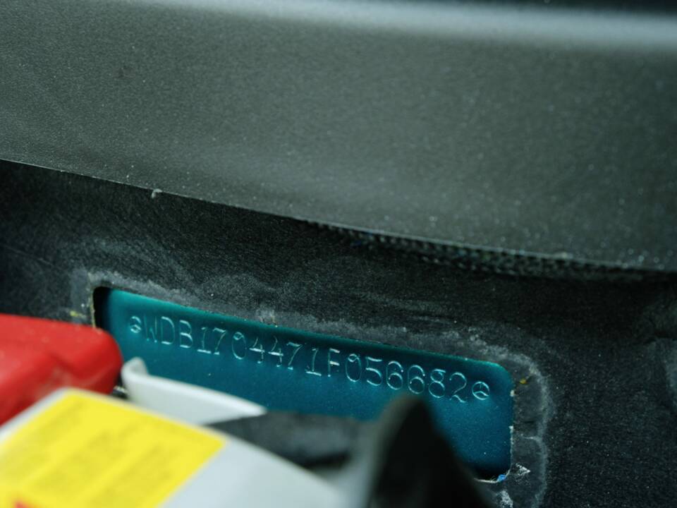 Immagine 16/50 di Mercedes-Benz SLK 230 Kompressor (1998)