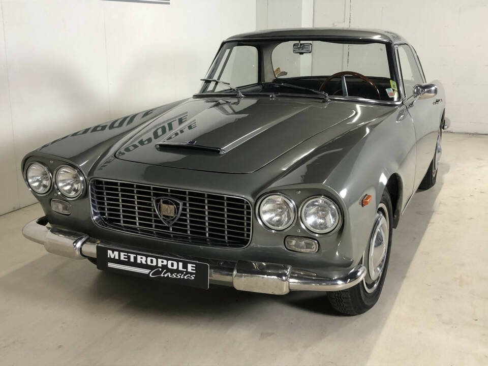 Image 5/33 of Lancia Flaminia GTL 2.8 Touring (1965)