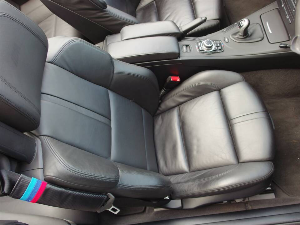 Image 54/98 de BMW M3 (2011)