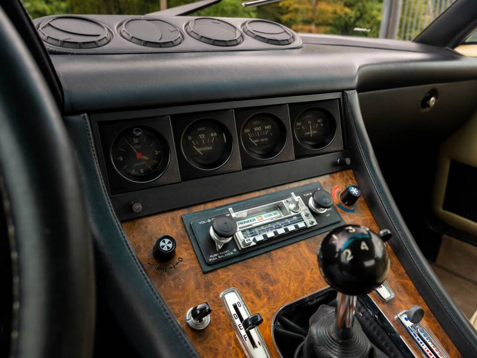 Image 23/38 of Ferrari 400i (1981)