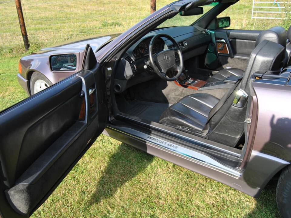 Image 8/8 de Mercedes-Benz 300 SL (1993)