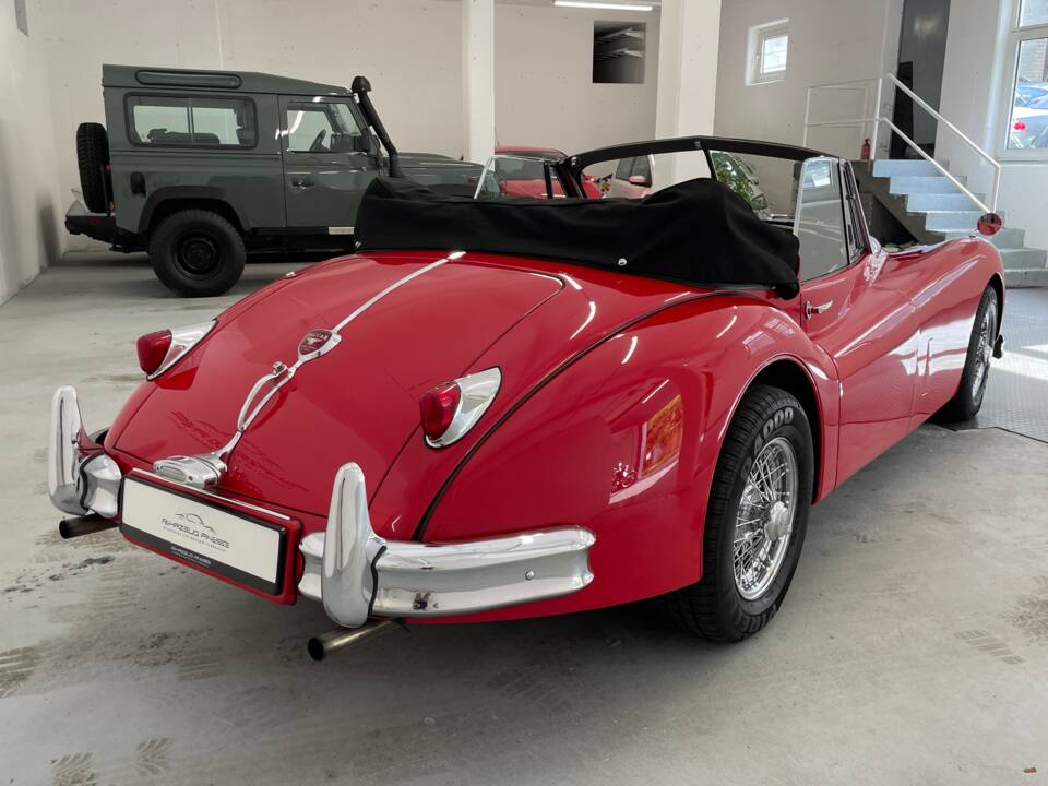 Imagen 7/38 de Jaguar XK 140 SE DHC (1955)