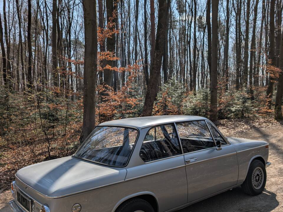 Image 17/41 of BMW 2002 (1968)