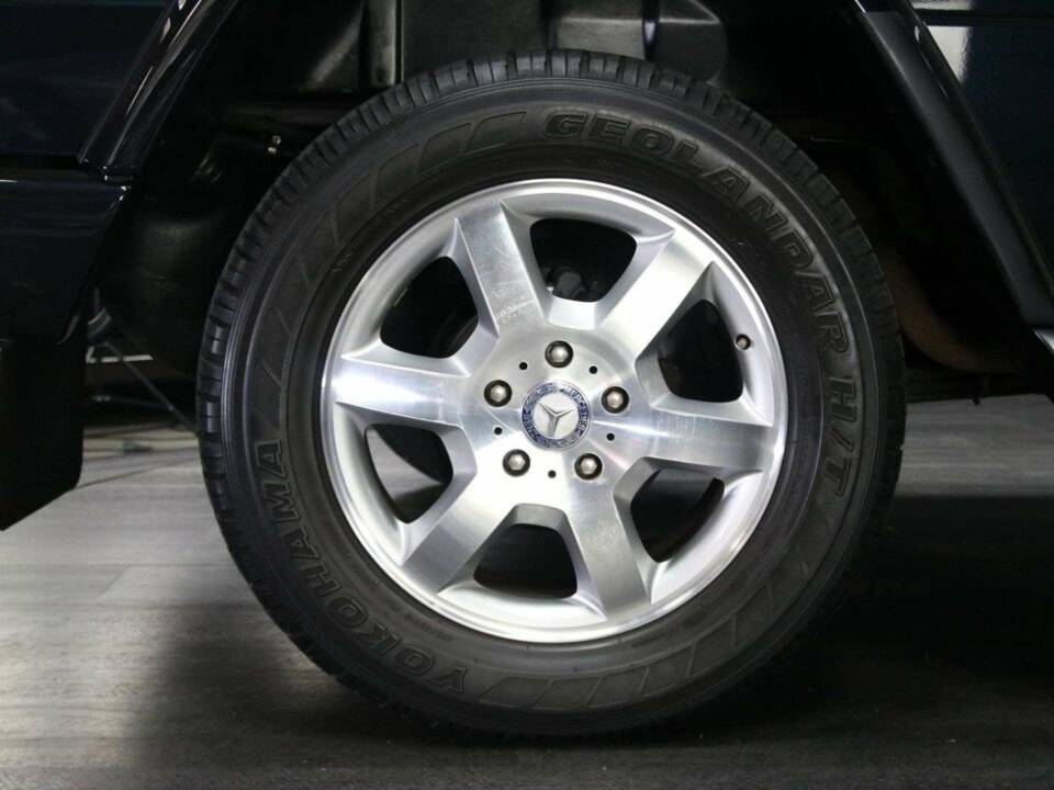 Imagen 47/50 de Mercedes-Benz G 500 (SWB) (2006)